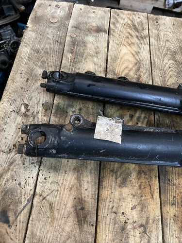 Honda CB 750 K  Gabelholme Gabel Dämpfer