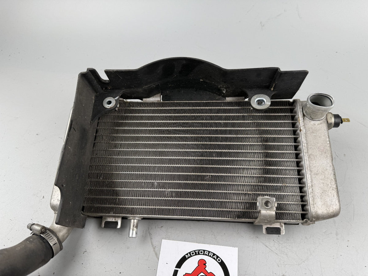 Honda VFR800 RC46 FI Wasserkühler Cooler liquid Watercooler Motor Engine