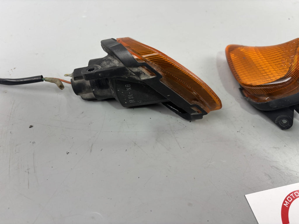 Honda CBR 1000F SC24 Blinker Blinkerpaar vorne front  Lighters Licht Lampe