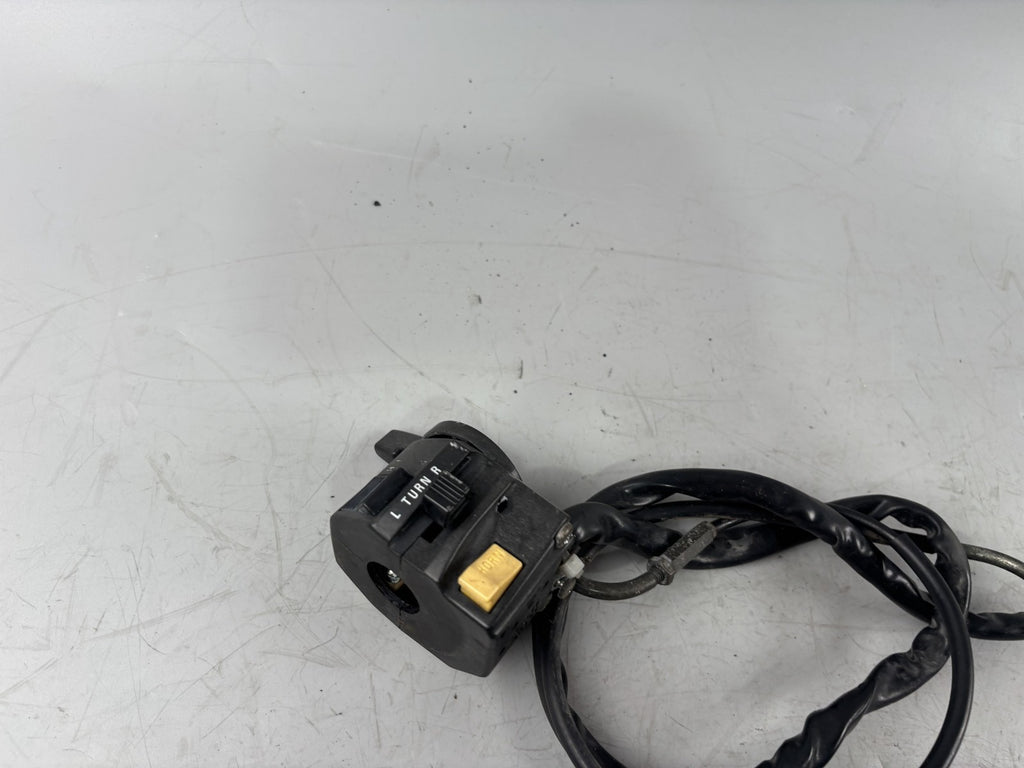 Suzuki RF 600 R GN76A Lenkerschalter links left Handlebar Electric