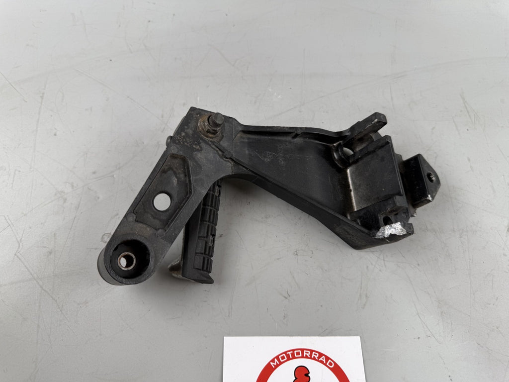 Triumph Daytona 1200 T300D Fußrastenanlage Soziusfußraste hinten back rechts rig