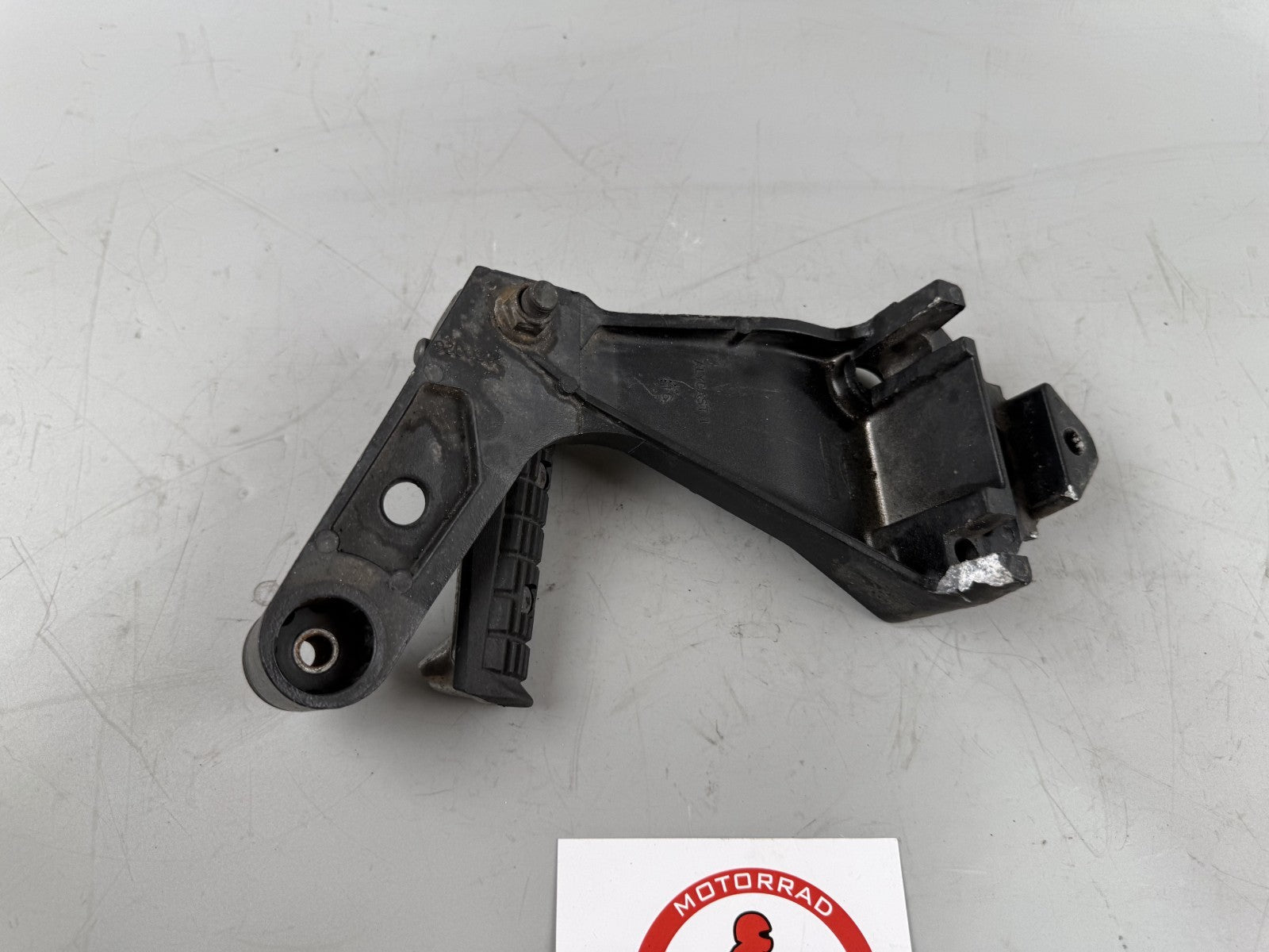 Triumph Daytona 1200 T300D Fußrastenanlage Soziusfußraste hinten back rechts rig