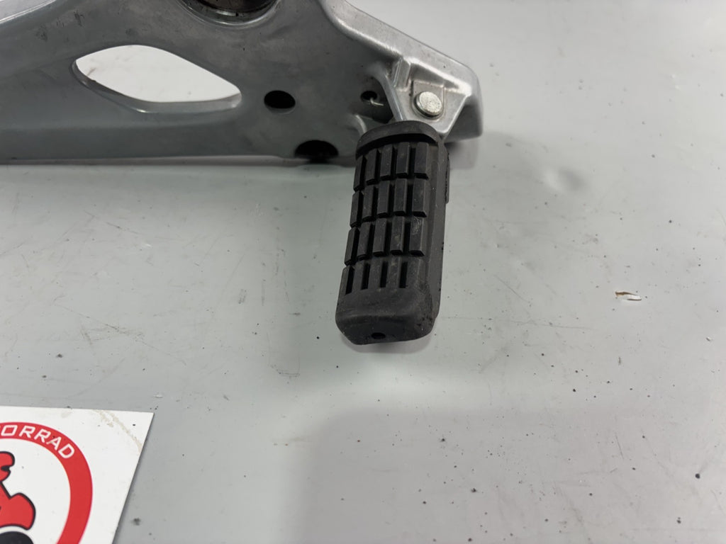 Honda SLR 650 Vigor FX 650 RD09 Fußrastenanlage Foot Step Hangers rechts right