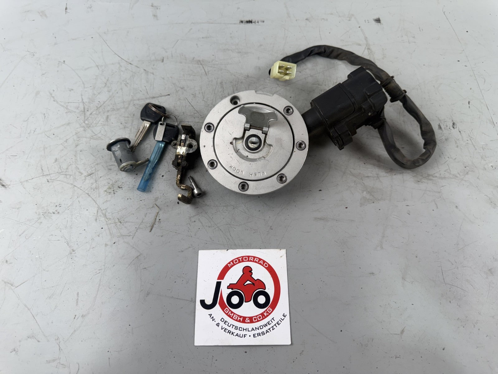 Honda CBF 600 S PC38 Schlosssatz key Lock Zündschloss Tankschloss Seat Sitz