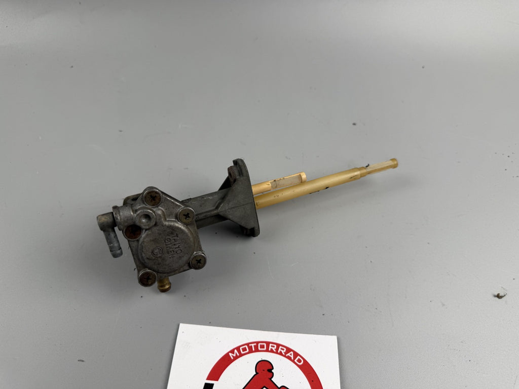 Suzuki GSX 750 AE Inazuma  Benzinhahn Fuel Gas Gasoline Ventil