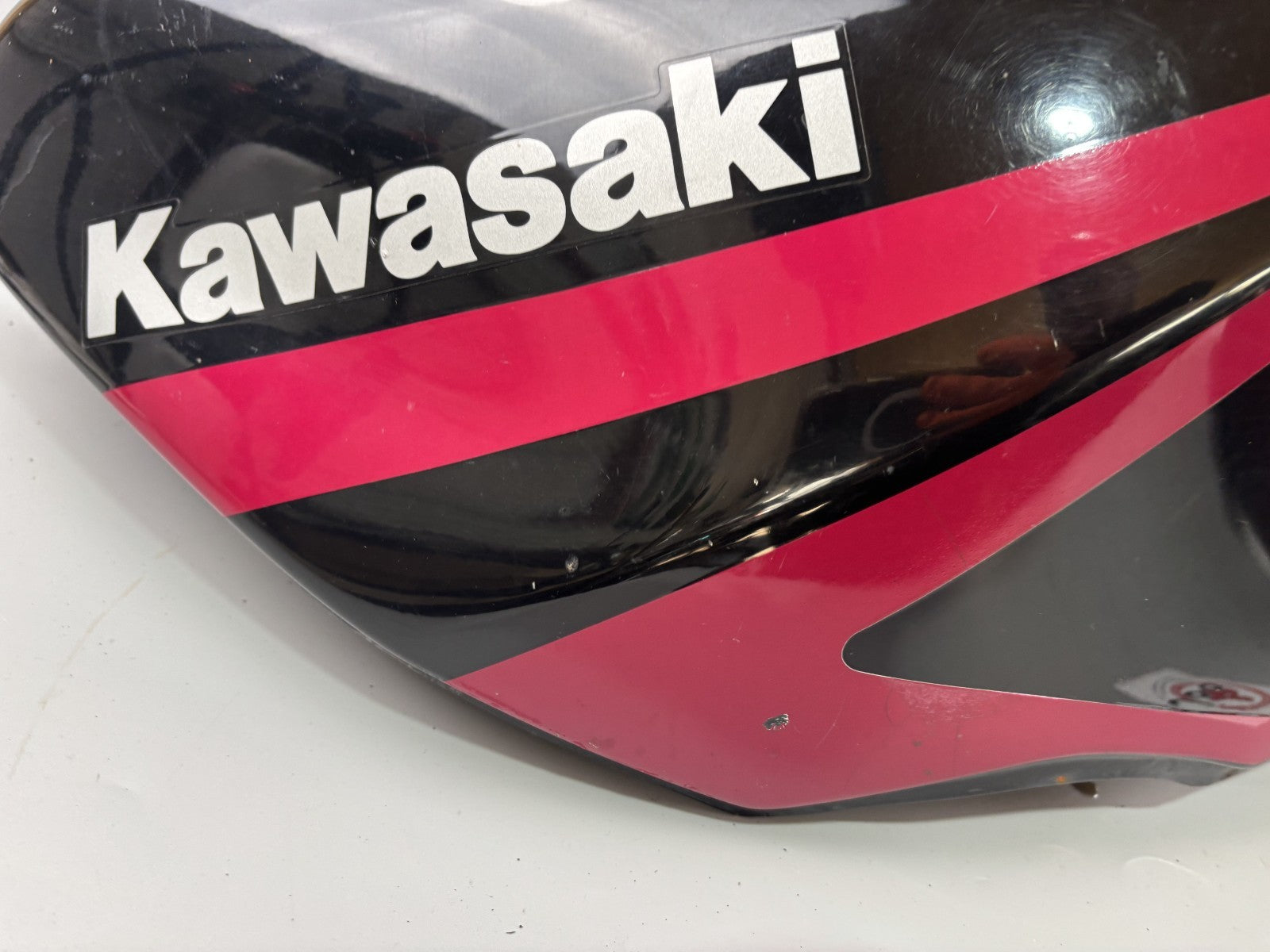 Kawasaki ZZR600D ZX600D Tank Benzintank Kraftstofftank Fuel Gasoline