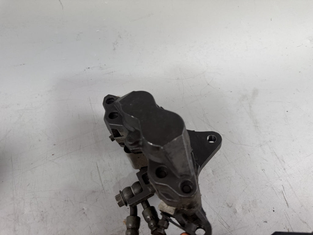 Suzuki GSX-R 600 SRAD AD 97-00 Bremsanlage vorne front Sattel Pumpe Brake