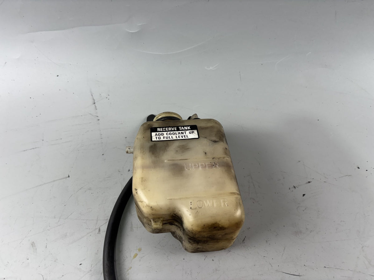 Honda VF 750 F RC15 Ausgleichsbehälter Kühlwasser Ausdehungsgefäß Behälter Tank