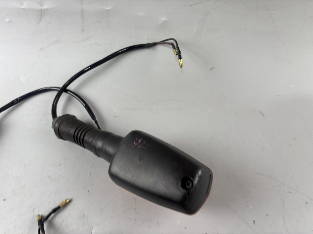 Yamaha XJ 900 Diversion 4KM Blinkerpaar Blinker Signal Licht Lampe Blinkerset