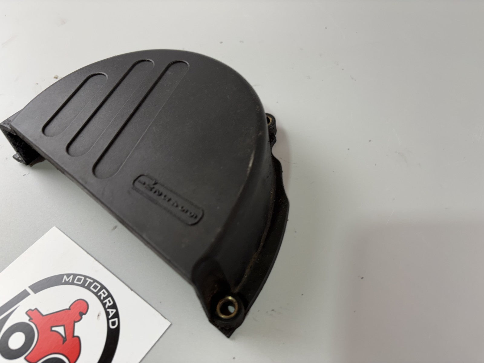 Triumph Daytona 955 T 595 Ritzelabdeckung Motordeckel Abdeckung Cover