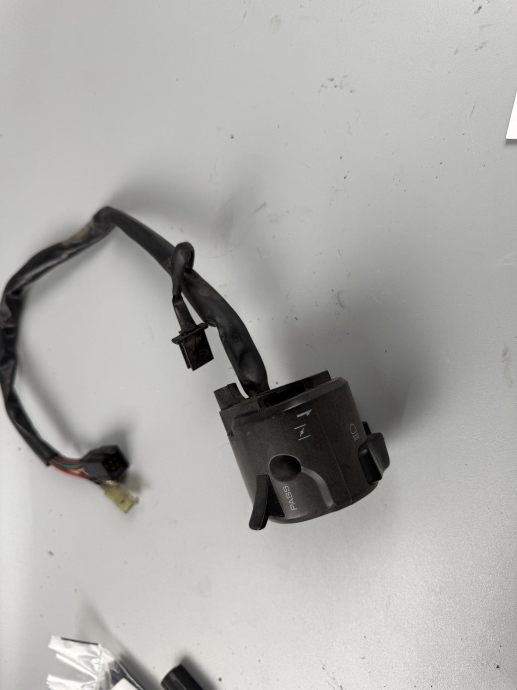 Kawasaki ZRX 1100 ZRT10C Lenkerschalter Lenkerarmatur Switch Electric links left
