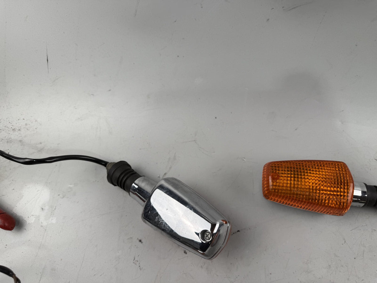 Yamaha XJR 1200 4PU Blinker Turn Signal Paar vorne front Blinkerset hinten back