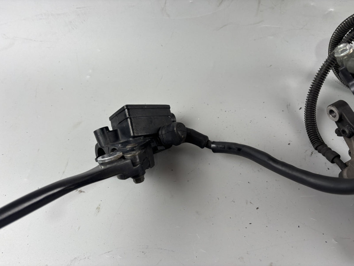 Kawasaki ZRX1100 ZRT10C Bremsanlage Bremse Brake Sattel Pumpe vorne front