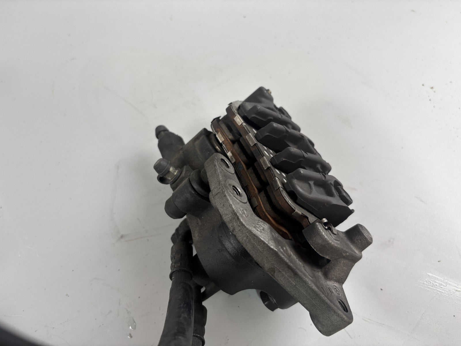 Honda VFR800 RC46/2 VTEC Bremse Bremssattel Brake hinten back Leitung