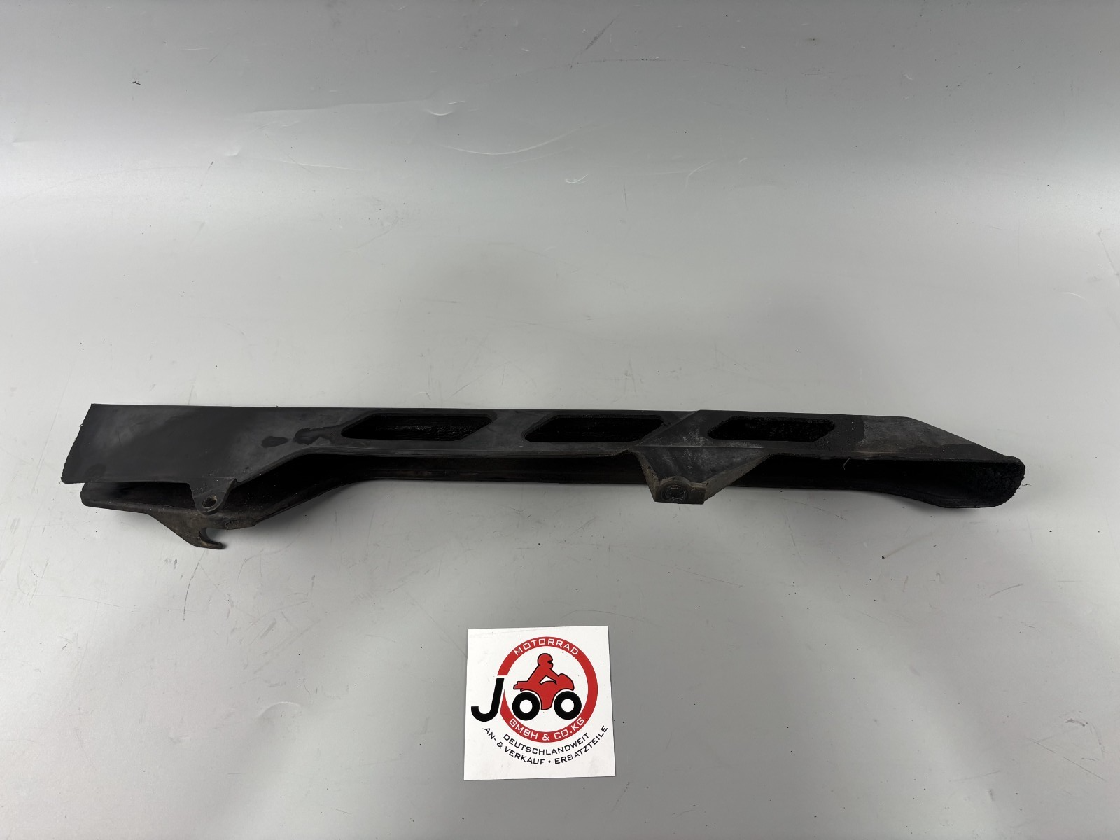 Honda VF 750 F RC15 Kettenschutz Chain Abdeckung Cover Verkleidung