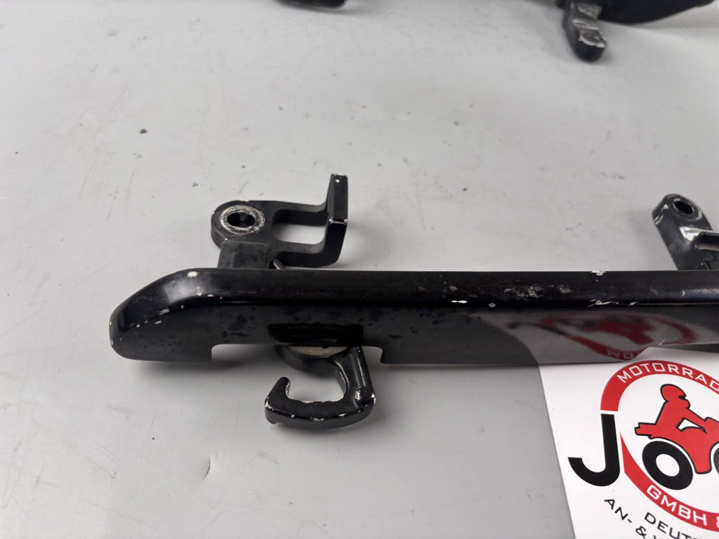 Honda CBR 1000F SC24 Soziusgriff Beifahrergriff Holder Halterung Spoiler