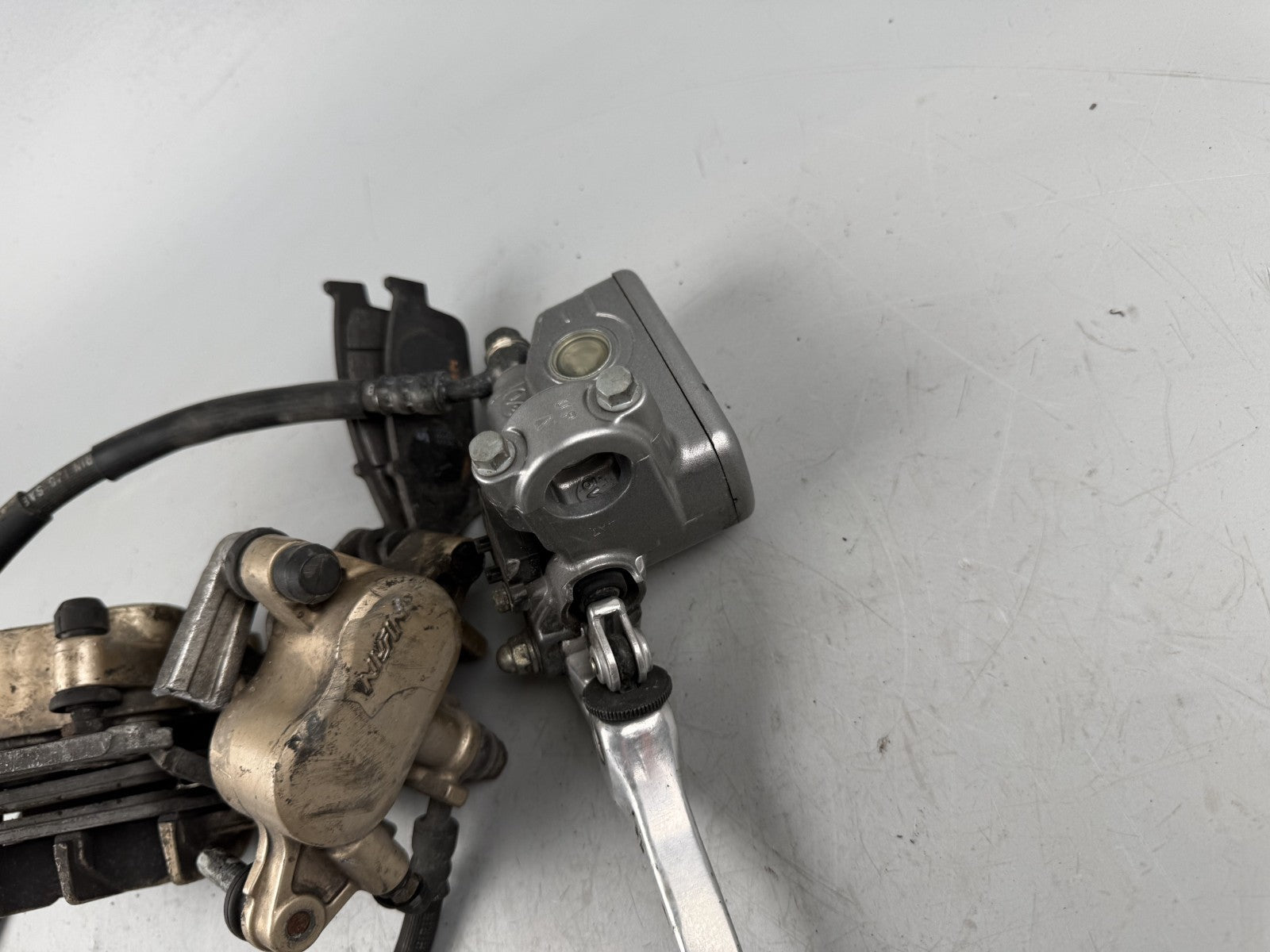Honda VFR750 F RC36/1 Bremsanlage Brake Bremse hinten vorne front Pumpe