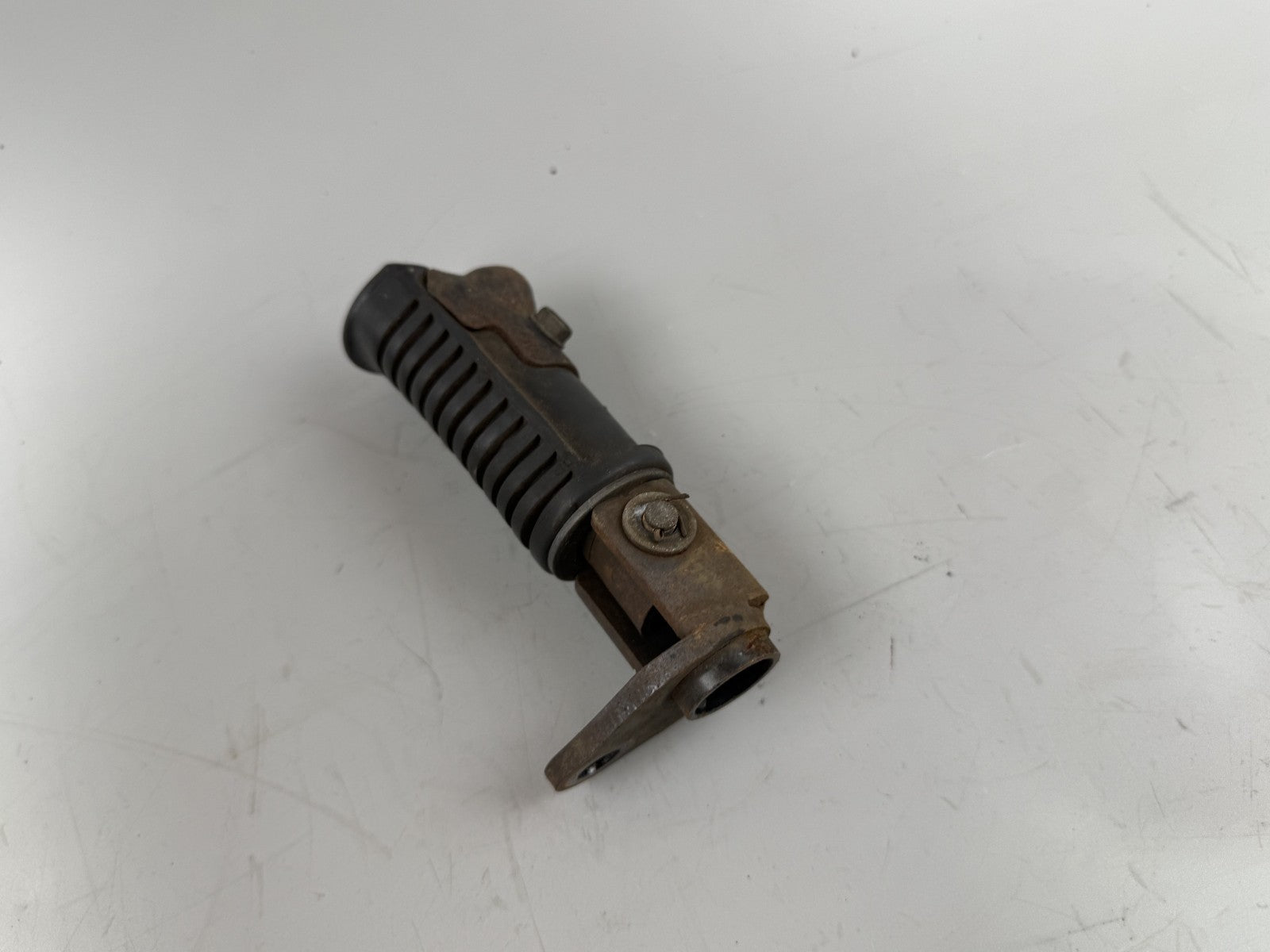 Honda CX500 Fußraste vorne links left Raste Footrest Footpeg Hangers
