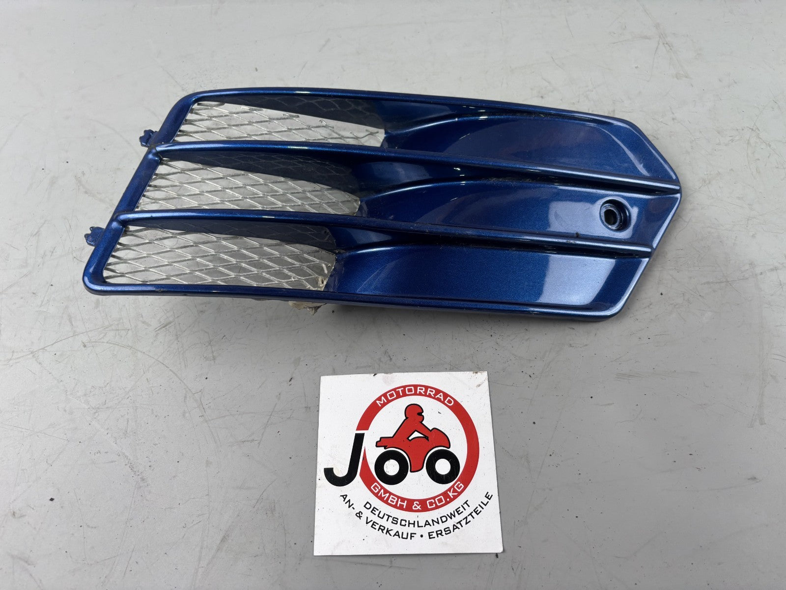 Suzuki RF 600 R GN76A Innenverkleidung Seitenteil Sidecover rechts right