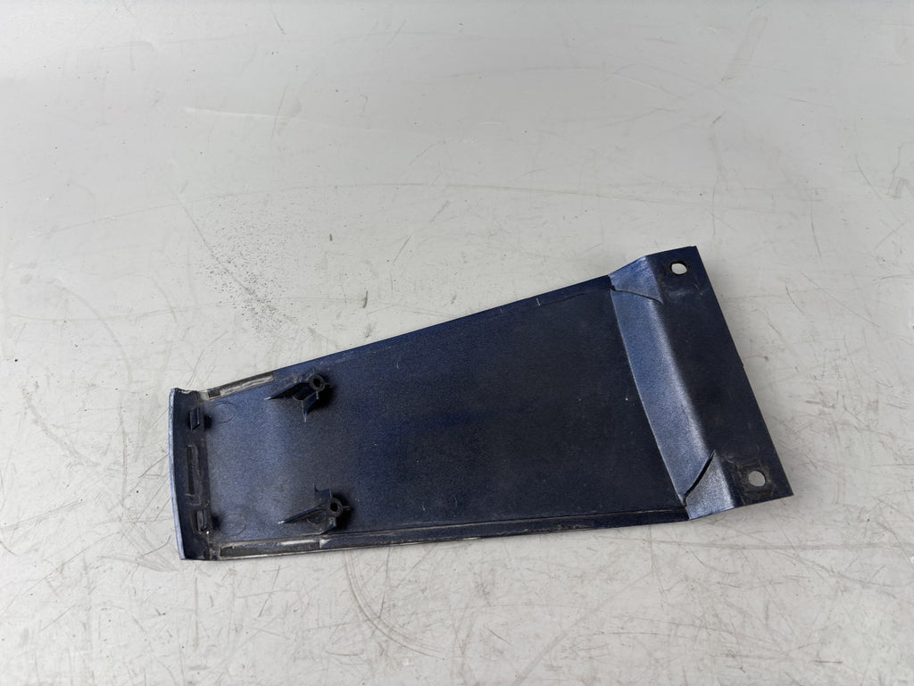 Suzuki RF 600 R GN76A Innenverkleidung hinten mitte Cover Abdeckung Heck Bürzel