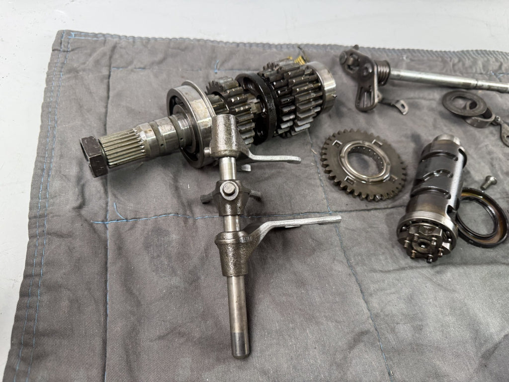 Yamaha XJR1200 4PU Getriebe Getriebewelle Zahnrad Schaltklaue Walze Motor Engine