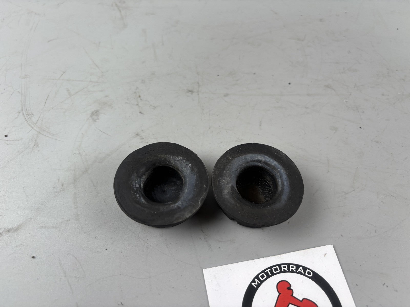 Yamaha XV1100 Virago 3LP Tankgummi Holder Halterung Rubber Vibrationsschutz