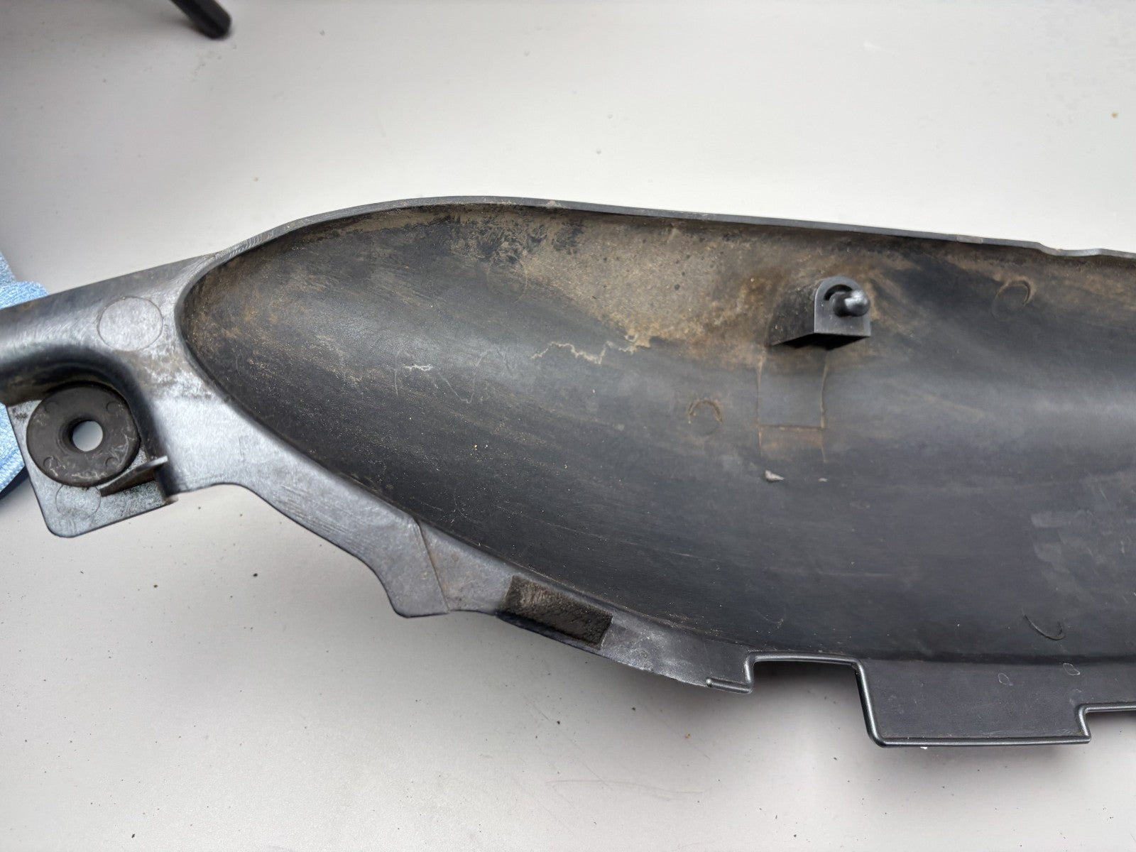Suzuki GSX 750 F AK11 Seitenverkleidung Sidecover Abdeckung Cover links left