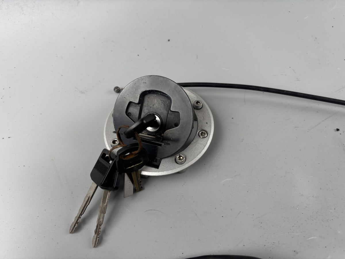 Suzuki GSF600 GN77B Schlosssatz Zündschloss Sitzbankschloss Key Lock
