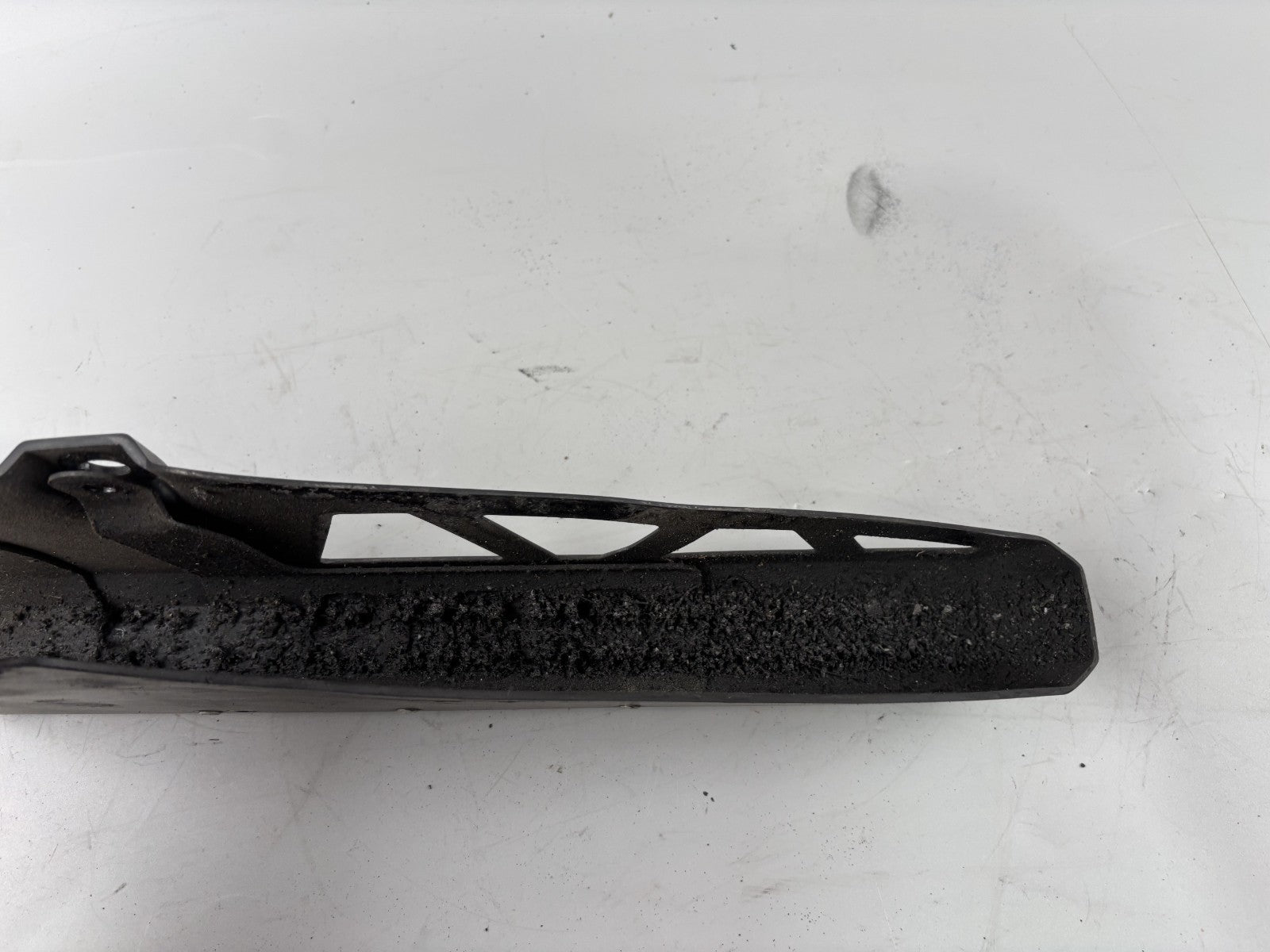 Suzuki GSX 750 F AK11 Kettenschutz Chain Cover Abdeckung