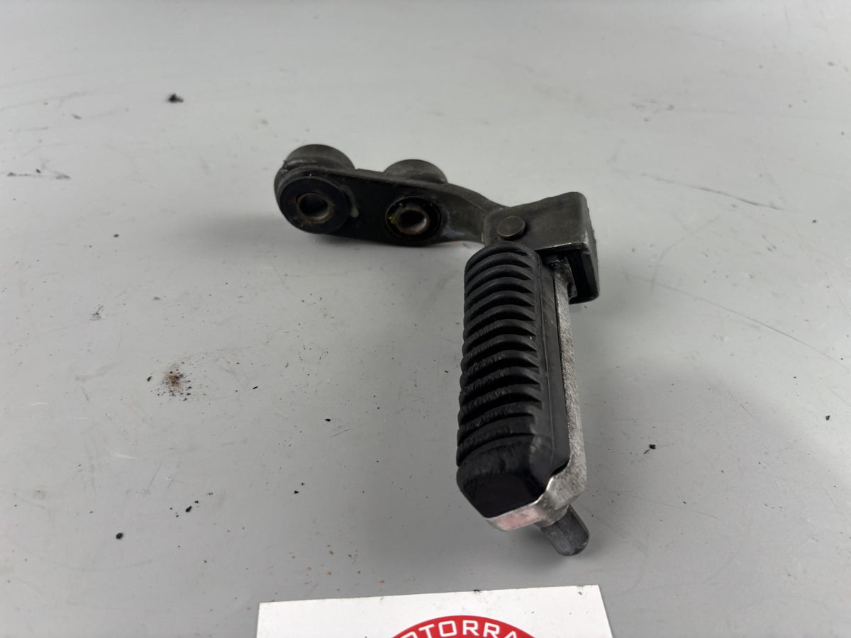 Suzuki GSX 1200 A3 Inazuma Fußraste vorne front Holder Halter Step Hangers recht