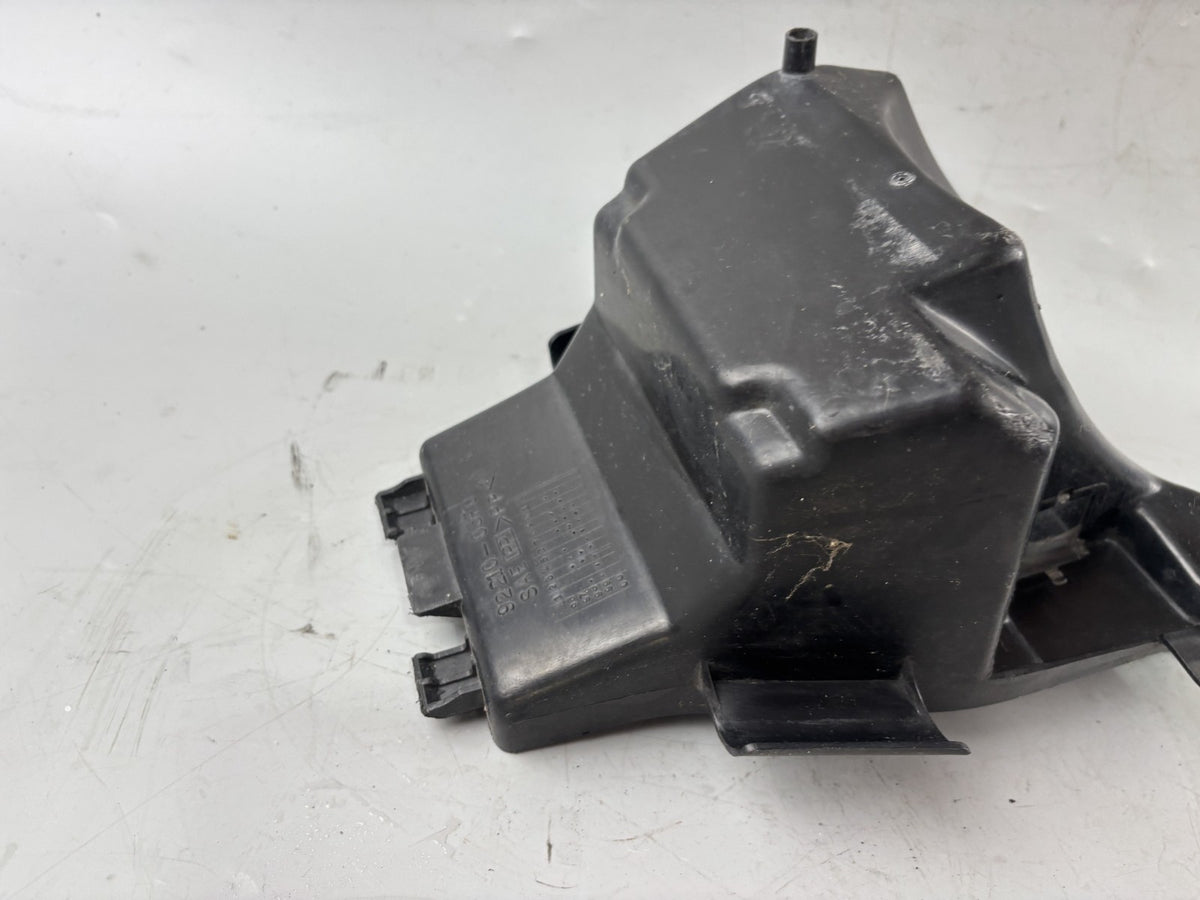 Suzuki GSX 750 AE Inazuma Innenabdeckung Cover Deckel Fach
