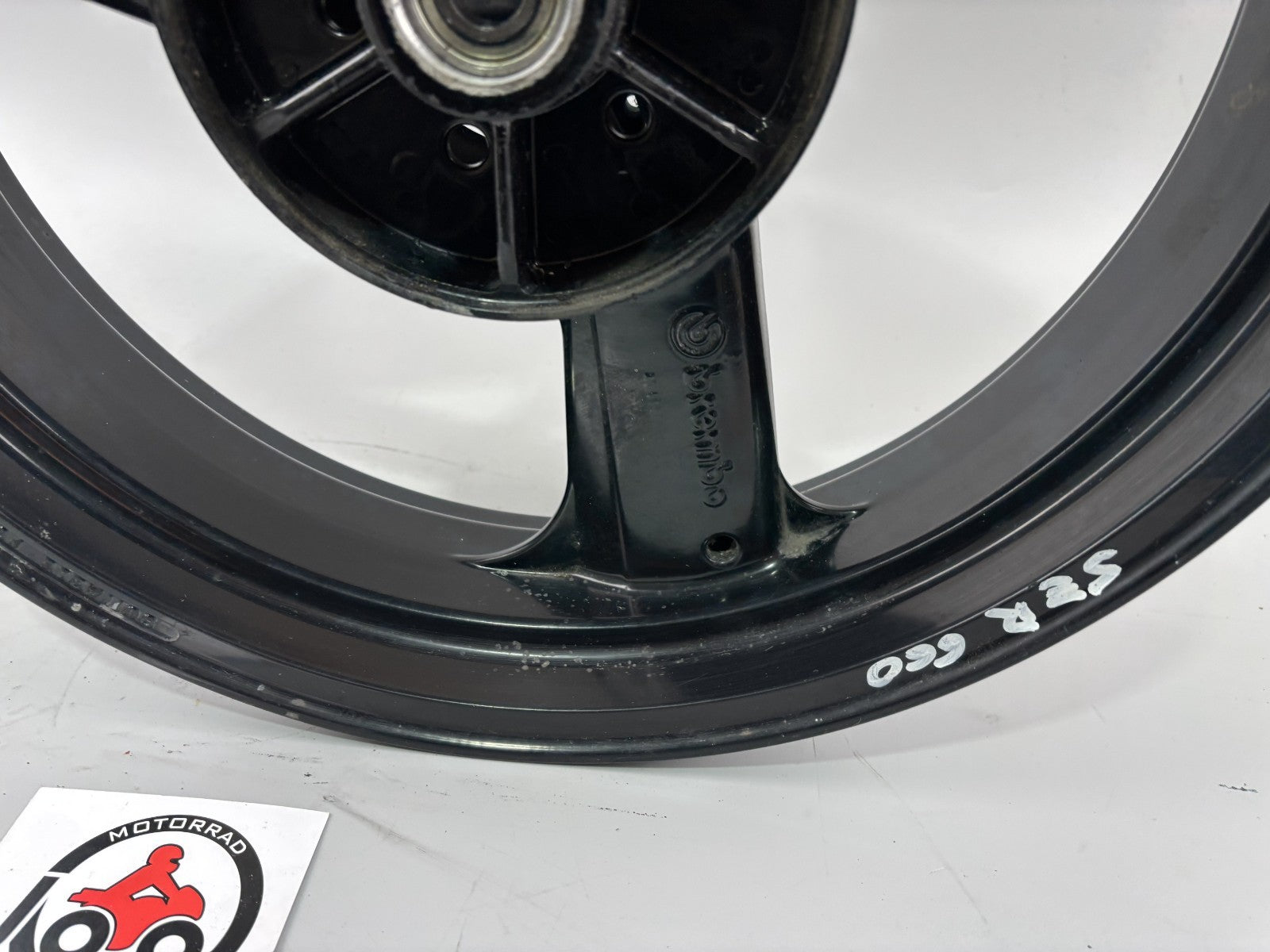 Yamaha SZR 660 Belgarda 4SU Hinterradfelge Felge Rim Rad hinten back Reifen