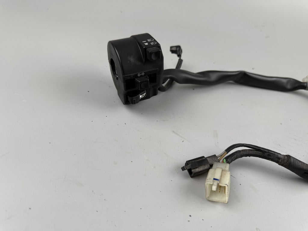 Honda CBR125 JC50 Lenkerschalter links left Handlebar Lenker Switch Blinker