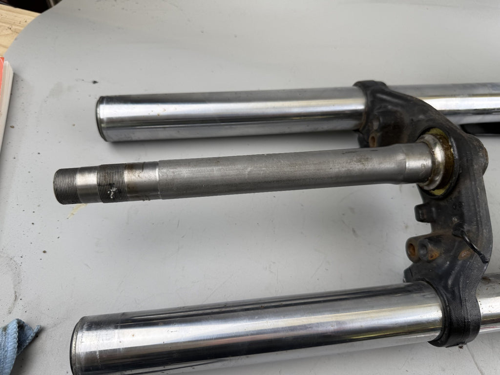Honda CB750 Sevenfifty RC42 Gabel Fork Federung Front Standrohr Tauchrohr