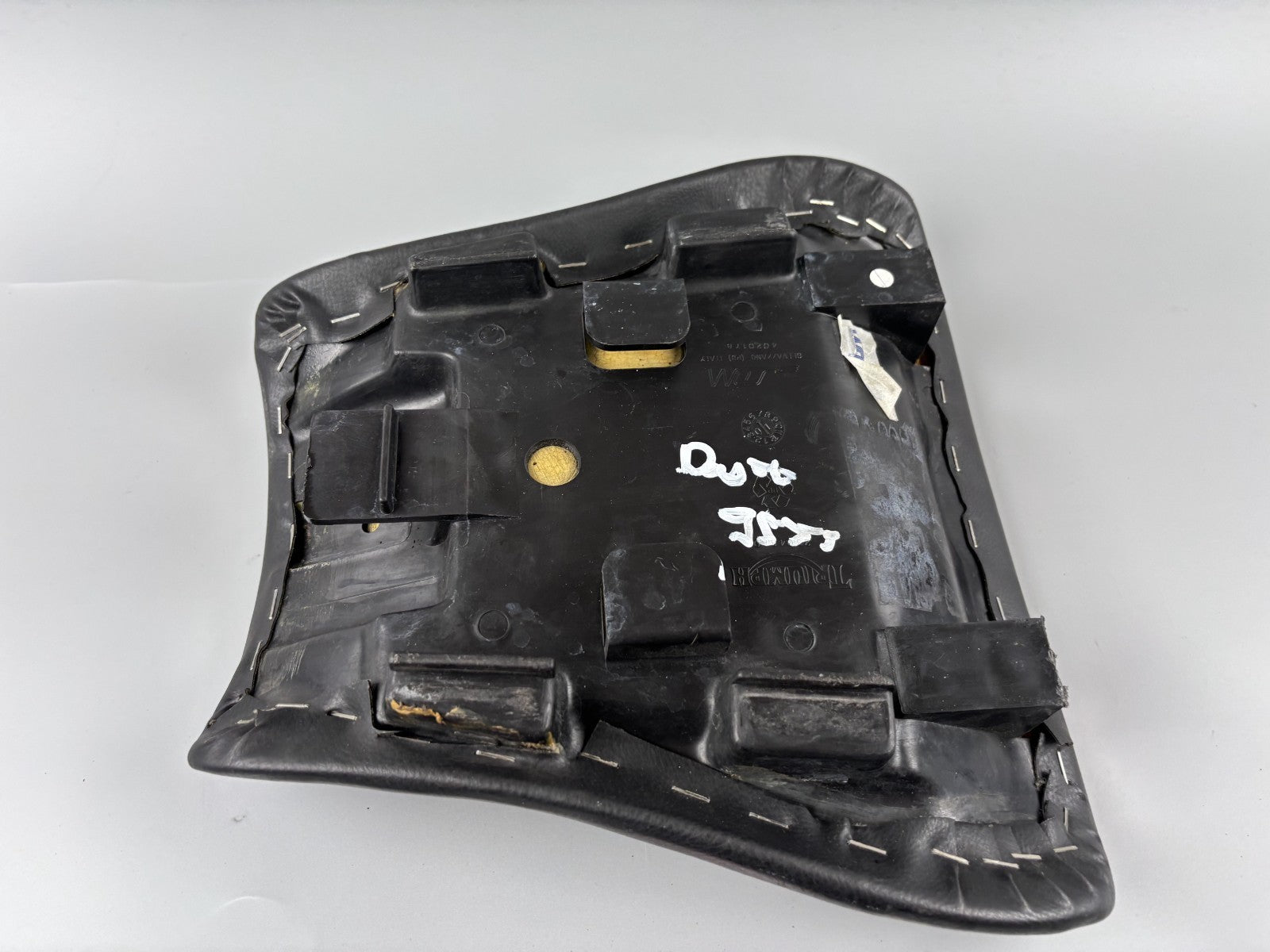 Triumph Daytona 955i T595 N 2002 Fahrersitz Seat Sitz Sitzbank Driver vorn front