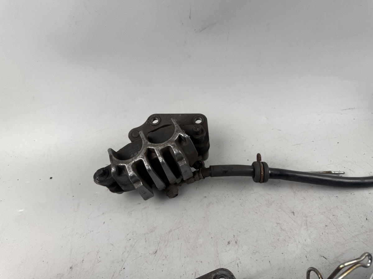Kawasaki ZR 7 ZR750F Bremsanlage Brake Bremse Sattel Pumpe vorne front
