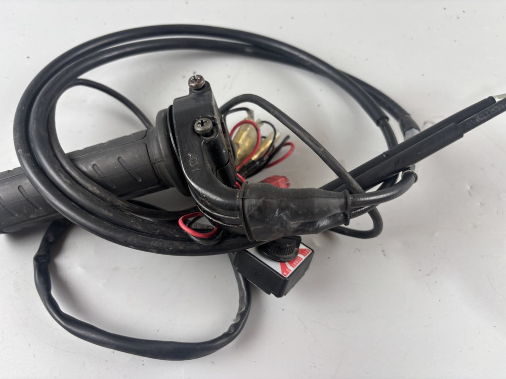Yamaha TDM 850 3VD Gaszughülse rechts Lenkerarmatur Switch Handlebar Electric