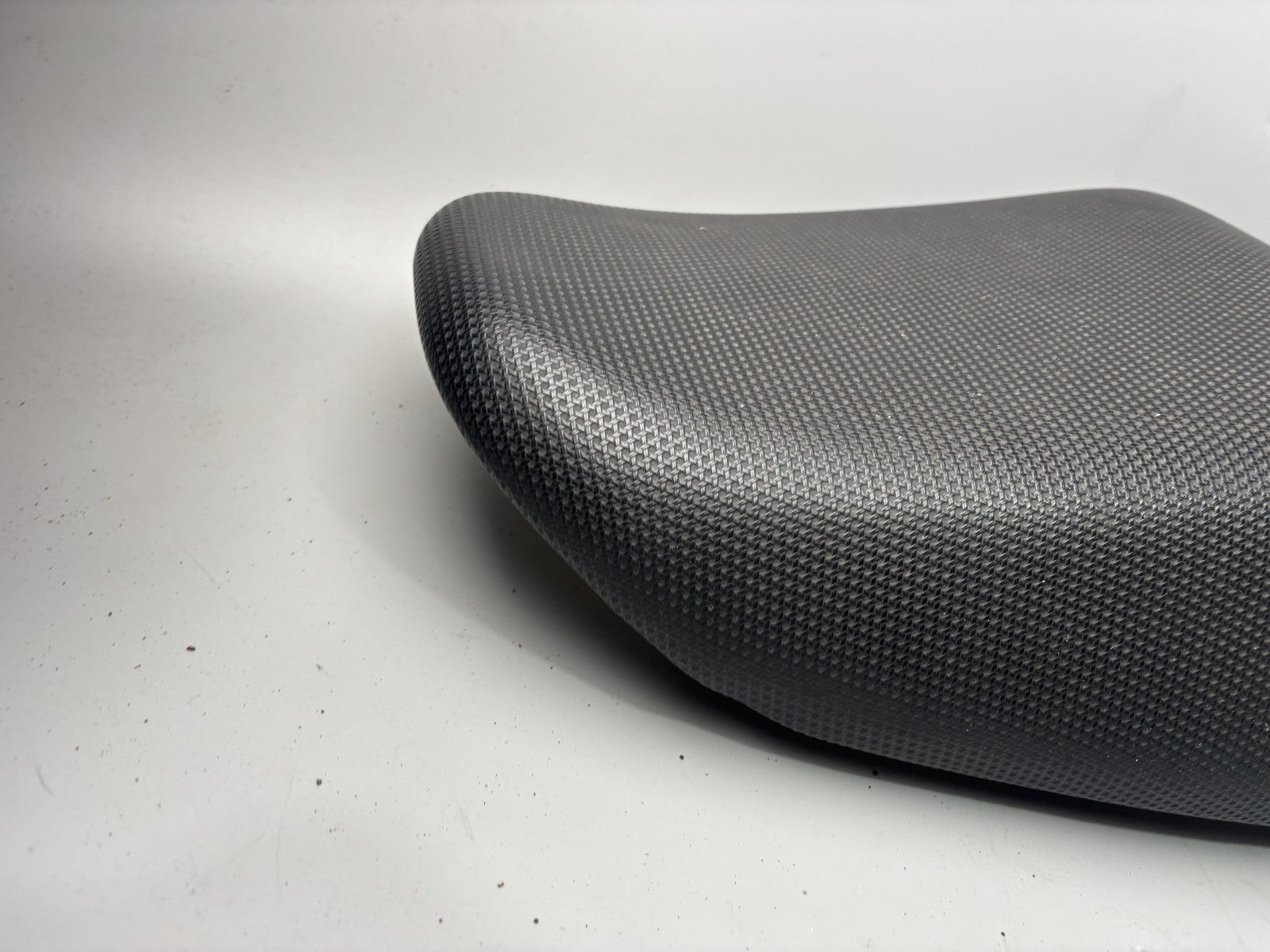 Suzuki GSX 750 F AK11 Sitzbank Seat Sitz Bezug Polster