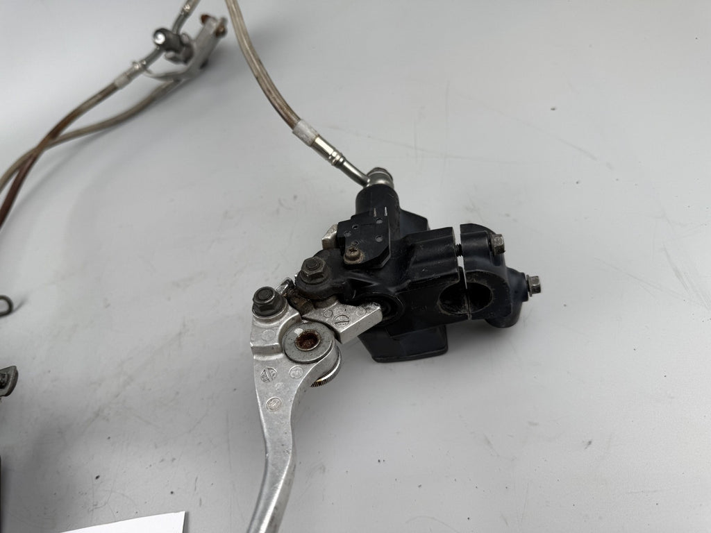 Suzuki GSX750 AE Inazuma Bremse Bremsanlage Brake Sattel Pumpe vorn front