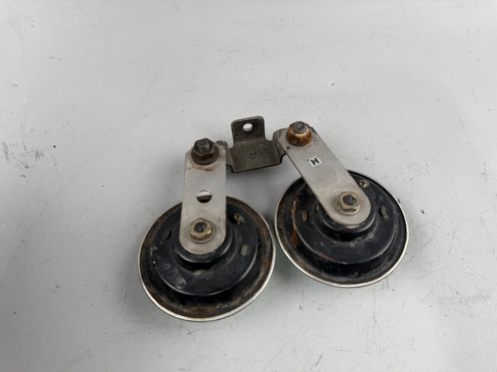 Suzuki GSX 750 AE Inazuma Hupe Horn Signal