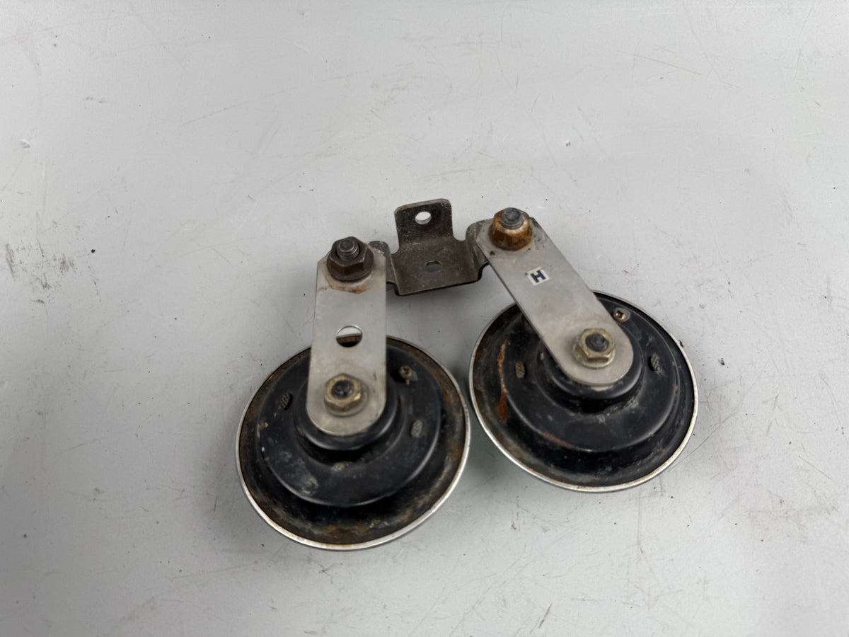 Suzuki GSX 750 AE Inazuma Hupe Horn Signal