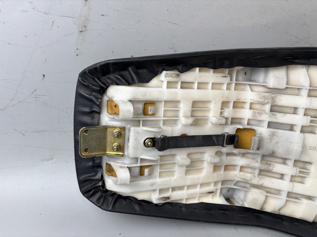 Yamaha FZS600 Fazer RJ02 Sitzbank Seat Sitz Sitzkissen