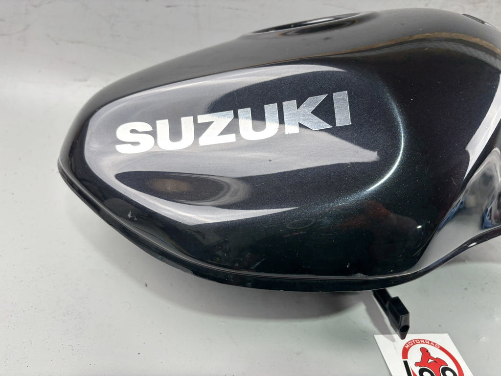 Suzuki GSF600 GN77B Tank Benzintank Fuel Gas Gasoline Kraftstofftank Treibstoff