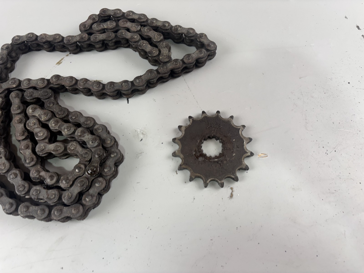 Yamaha TDM 850 3VD Kettensatz Kettenkit Chain Antrieb Kettenradträger