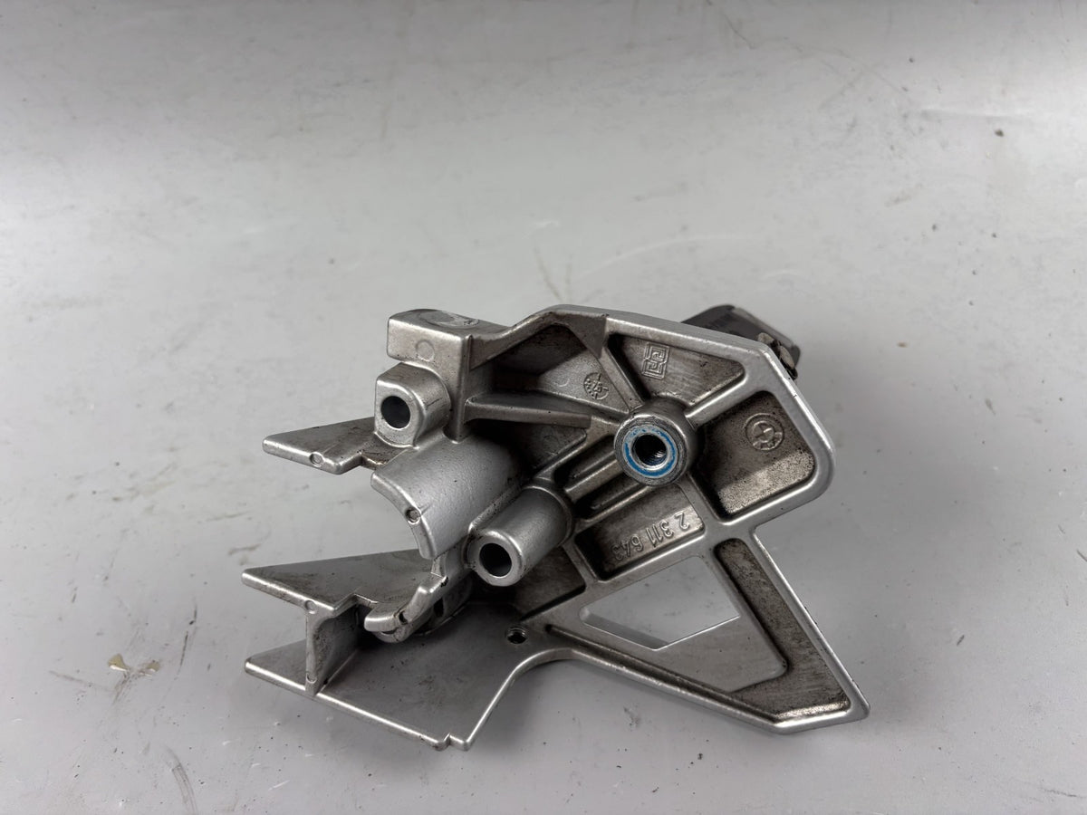 BMW R 1100 RS Fußrastenanlage Fußraste Halteplatte front vorne links left