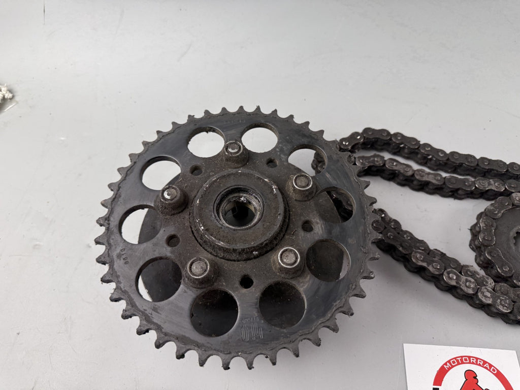 Triumph Speed Triple 900 T300B Kettensatz Kettenkit Chain Ritzel Kettenradträger