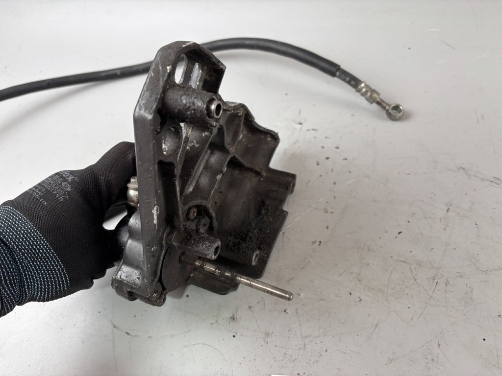 Suzuki GSX-R 1100 W GU75C Ritzelabdeckung Motordeckel Cover Chain Antrieb