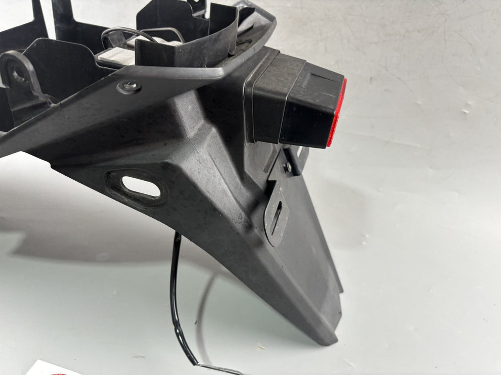 Suzuki GSX 650 F FA WVCJ Heckuntersicht Fender Schutzblech Radlauf Spitzschutz