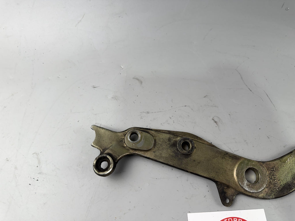 Triumph Speed Triple 900 T300B Motorlager Halter Sitzstangen Holder halterung