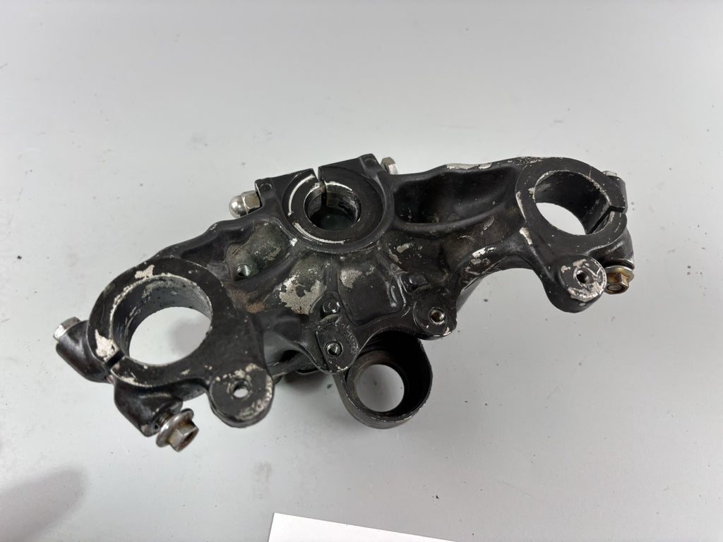 Honda CX500 C PC01 Güllepumpe Gabelbrücke Bridge Halterung Holder